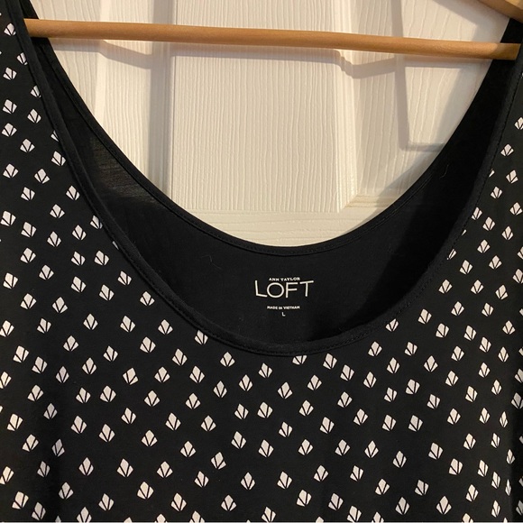 LOFT Black and White Patterned Tank Top - Picture 2 of 6